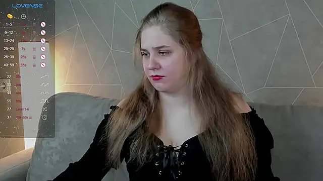 Snapshot of Megan_Violer chatting on 01.29.25 Megan Violer online show from 01.29.25