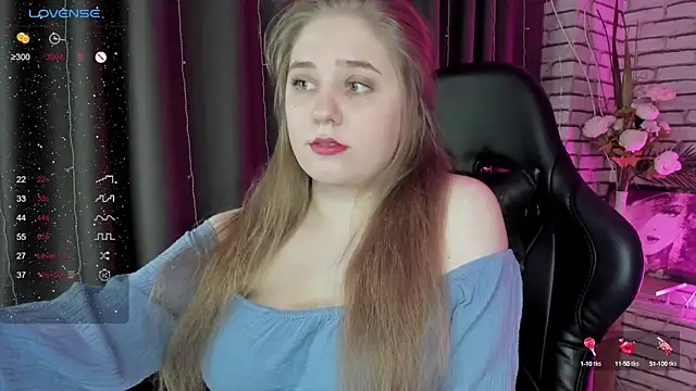 Snapshot of Megan_Violer chatting on 01.30.25 Megan Violer online show from 01.30.25