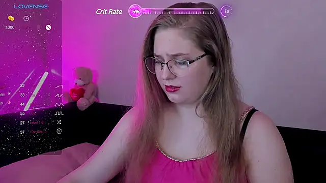 Snapshot of Megan_Violer chatting on 02.14.25 Megan Violer online show from 02.14.25