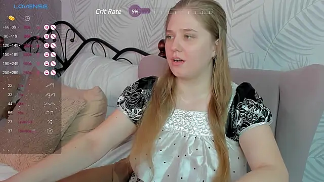 Snapshot of Megan_Violer chatting on 02.22.25 Megan Violer online show from 02.22.25