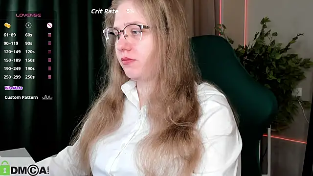 Snapshot of Megan_Violer chatting on 05.04.26 Megan Violer online show from 05.04.26
