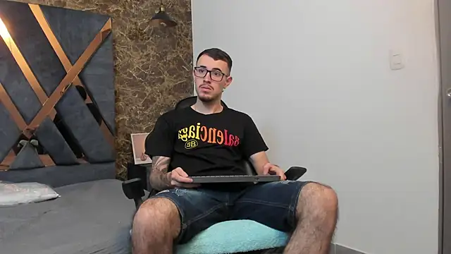 CodyWalkerR online show from 01.28.25