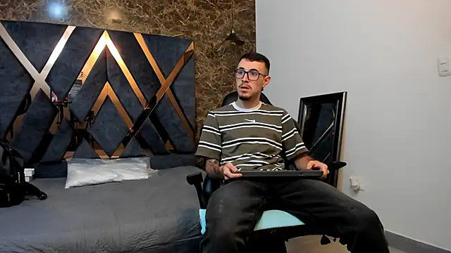 CodyWalkerR online show from 02.14.25