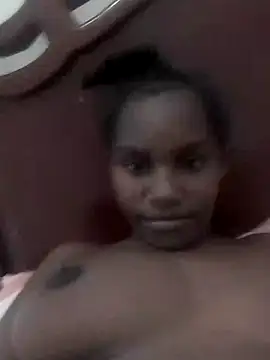 Snapshot of Ebonyyprincess chatting on 11.12.25 Ebonyyprincess online show from 11.12.25