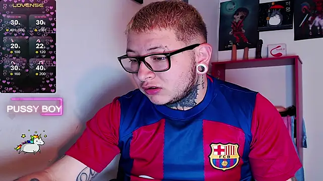 Snapshot of princeFtm chatting on 02.09.25 princeFtm online show from 02.09.25