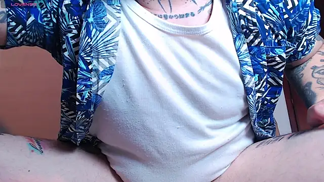 Snapshot of princeFtm chatting on 02.14.25 princeFtm online show from 02.14.25