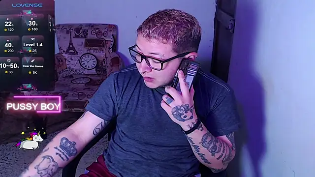 Snapshot of princeFtm chatting on 02.22.25 princeFtm online show from 02.22.25