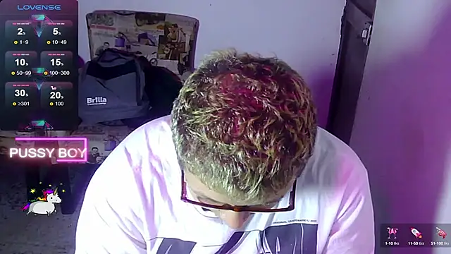 Snapshot of princeFtm chatting on 03.07.25 princeFtm online show from 03.07.25