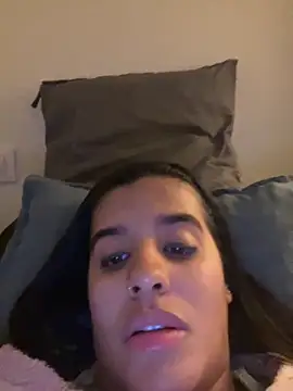 Snapshot of EmelyRogers chatting on 12.03.25 EmelyRogers online show from 12.03.25