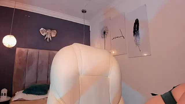 Maaiitee online show from 12.01.24