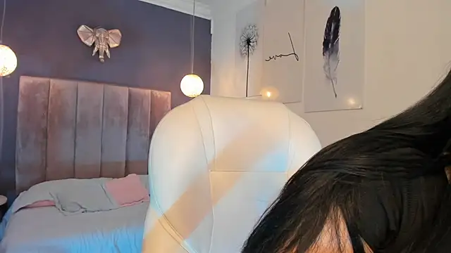 Maaiitee online show from 03.09.25