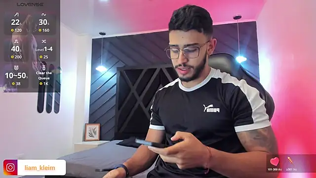 Liam Kleiin online show from 11.15.25