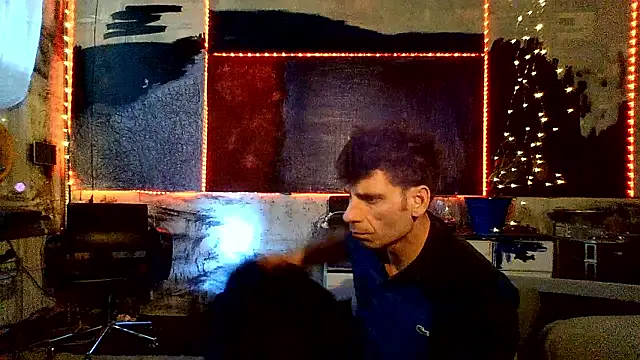 RoomBlueWhite online show from 04.10.26