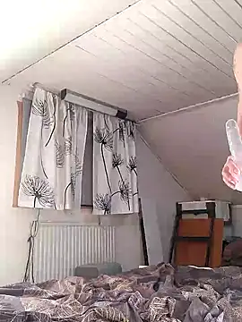 Snapshot of Sonare74 chatting on 12.24.24 Sonare74 online show from 12.24.24