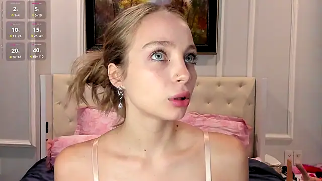 Snapshot of _LISA_BABYMETAL_ chatting on 12.03.25 LISA BABYMETAL online show from 12.03.25