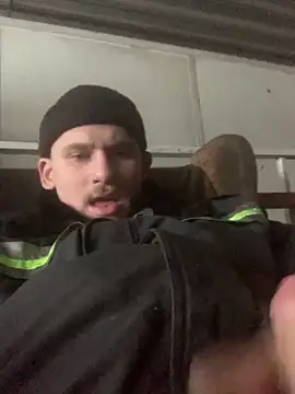 Snapshot of Boysex227 chatting on 01.06.25 Boysex227 online show from 01.06.25