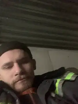 Snapshot of Boysex227 chatting on 01.11.25 Boysex227 online show from 01.11.25