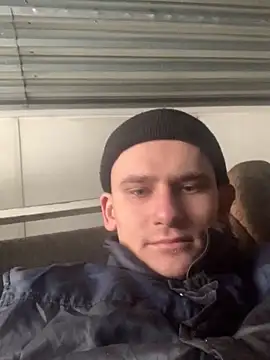 Snapshot of Boysex227 chatting on 02.05.25 Boysex227 online show from 02.05.25