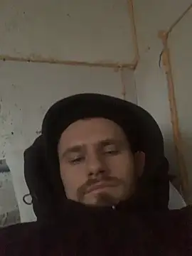 Snapshot of Boysex227 chatting on 10.19.25 Boysex227 online show from 10.19.25