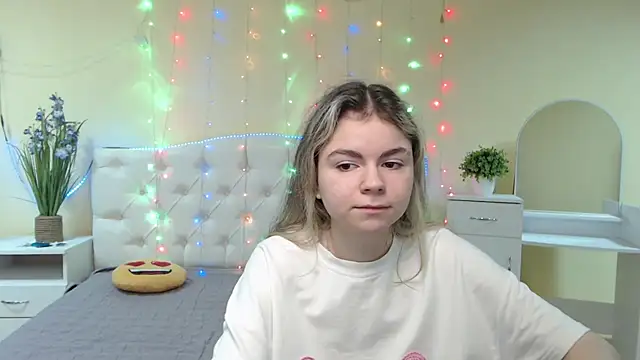 TinaRedly online show from 01.19.25