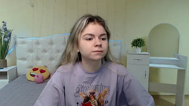 TinaRedly online show from 01.21.25