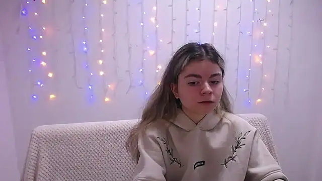 TinaRedly online show from 01.26.25