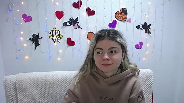 TinaRedly online show from 01.31.25