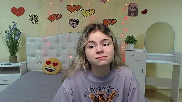 TinaRedly online show from 03.11.25