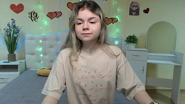 TinaRedly online show from 03.13.25