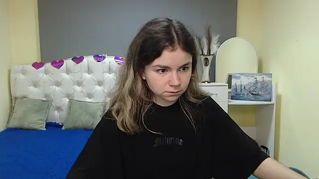 TinaRedly online show from 09.09.25