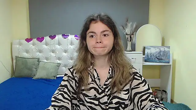 TinaRedly online show from 09.19.25