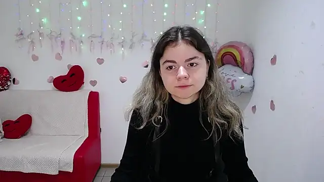 TinaRedly online show from 10.10.25