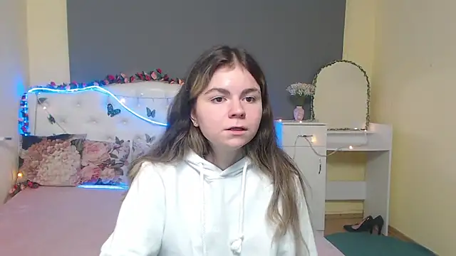 TinaRedly online show from 05.01.26