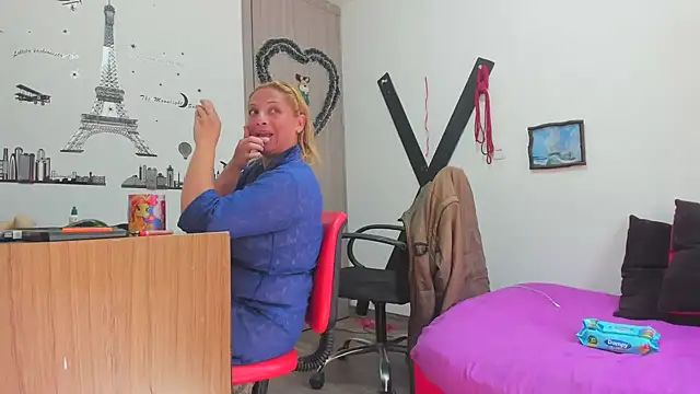 Snapshot of hotandfierylatinos2023 chatting on 02.01.25 hotandfierylatinos2023 online show from 02.01.25