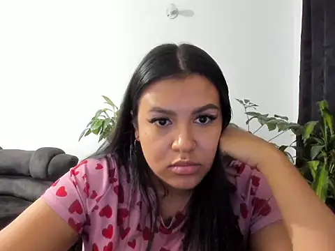miss hollyxx online show from 12.14.25