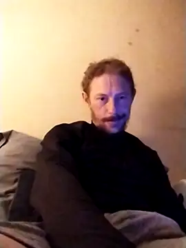 Snapshot of elmerfuddin87 chatting on 12.28.24 elmerfuddin87 online show from 12.28.24