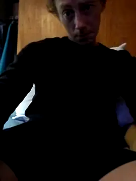 Snapshot of elmerfuddin87 chatting on 09.30.25 elmerfuddin87 online show from 09.30.25