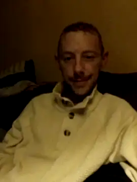 Snapshot of elmerfuddin87 chatting on 10.17.25 elmerfuddin87 online show from 10.17.25