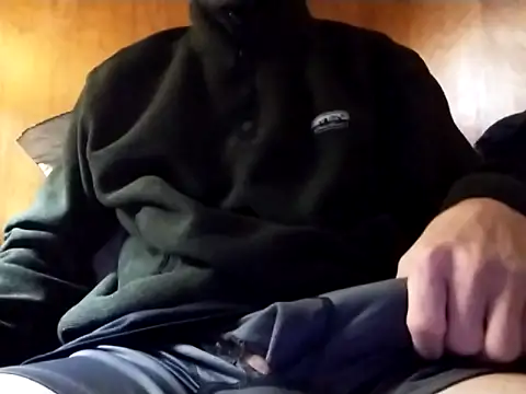 Snapshot of elmerfuddin87 chatting on 12.16.25 elmerfuddin87 online show from 12.16.25