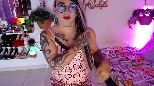 Laveneno ortiz07 online show from 11.22.25