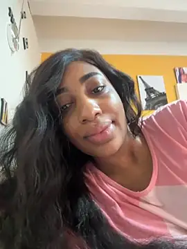 Snapshot of charlottebrowns_ chatting on 10.01.25 charlottebrowns  online show from 10.01.25