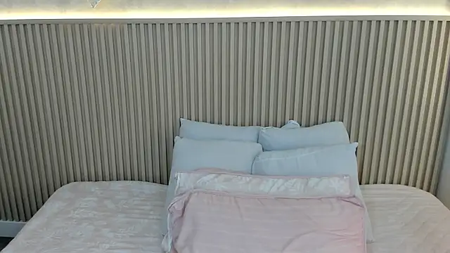 charlottebrowns  online show from 02.24.26