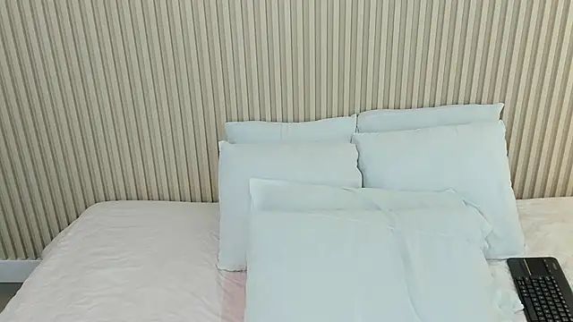 charlottebrowns  online show from 06.13.26