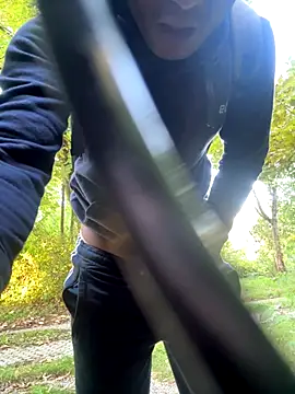 Snapshot of maleesa chatting on 09.18.25 maleesa online show from 09.18.25