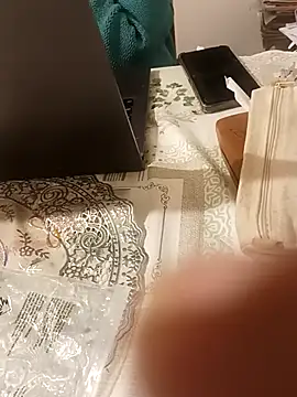 Snapshot of maleesa chatting on 10.12.25 maleesa online show from 10.12.25