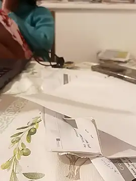 Snapshot of maleesa chatting on 10.14.25 maleesa online show from 10.14.25