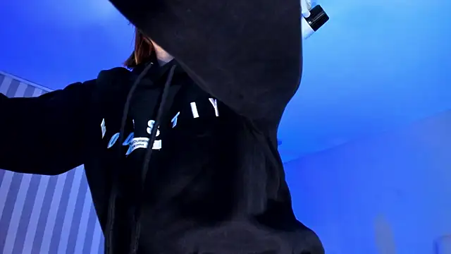 Snapshot of ArianaBaker chatting on 01.24.25 ArianaBaker online show from 01.24.25