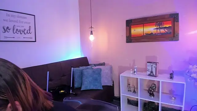 Snapshot of ArianaBaker chatting on 02.08.25 ArianaBaker online show from 02.08.25