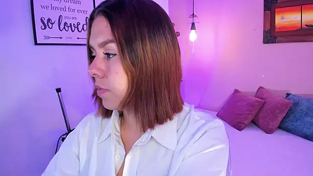 Snapshot of ArianaBaker chatting on 03.14.25 ArianaBaker online show from 03.14.25