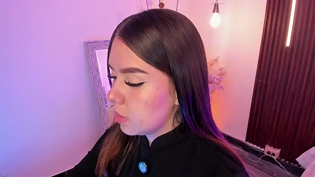 ArianaBaker online show from 04.25.26